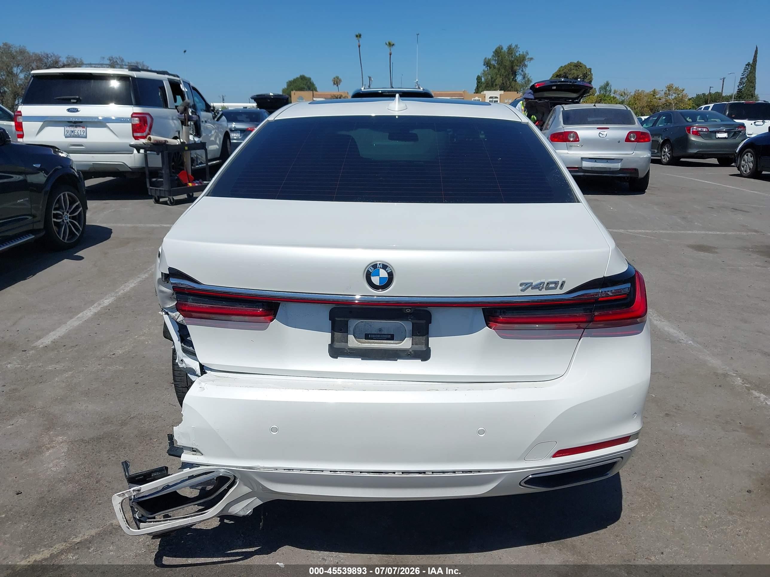 2021 BMW 740I