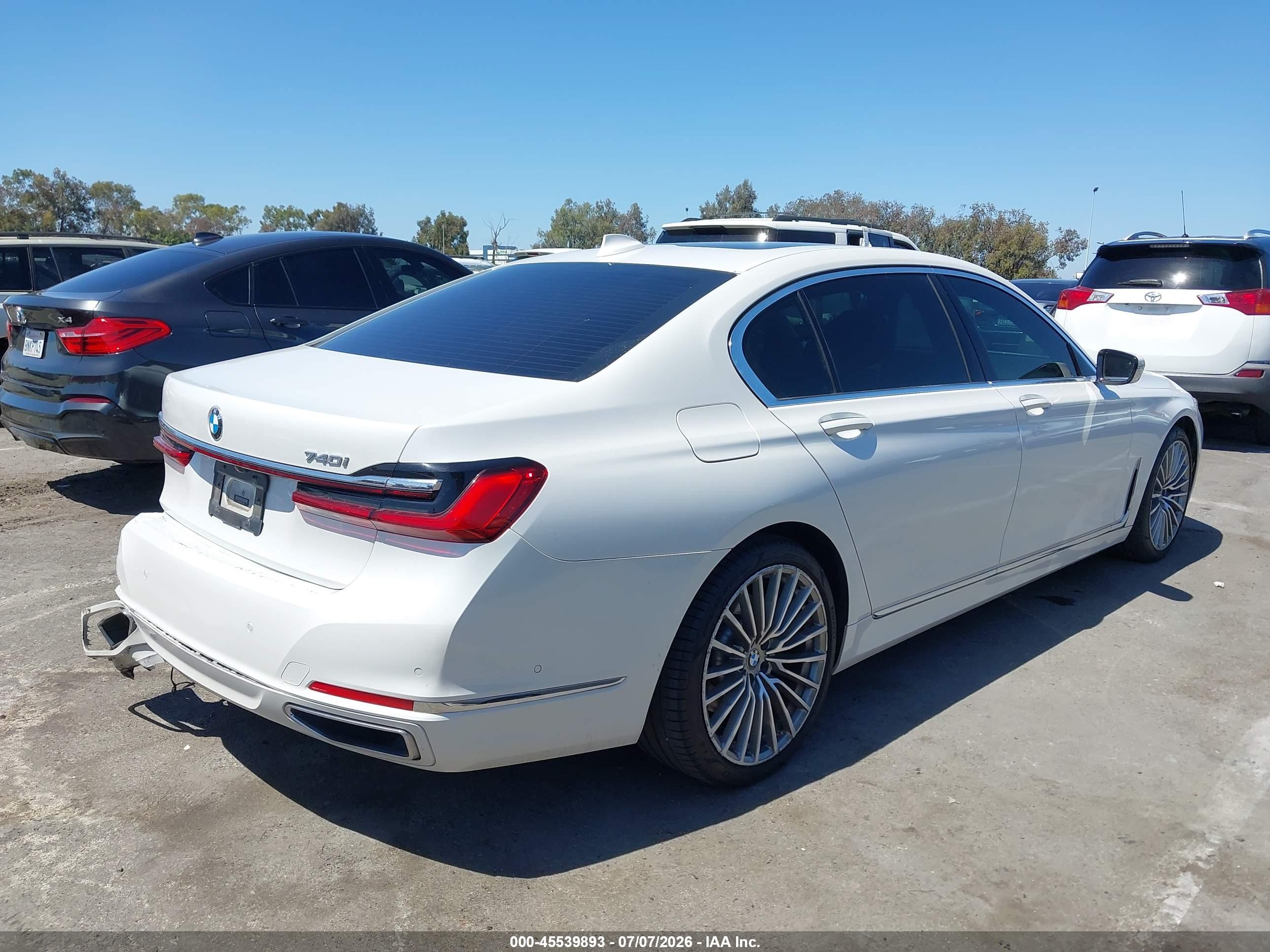 2021 BMW 740I