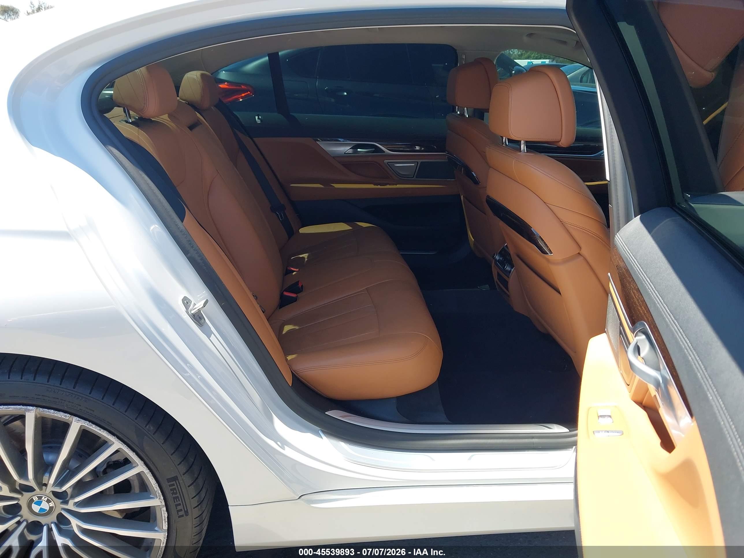 2021 BMW 740I