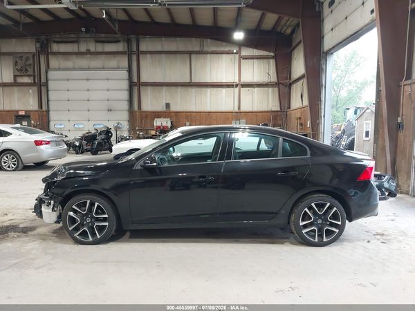 2018 VOLVO S60 T5 DYNAMIC