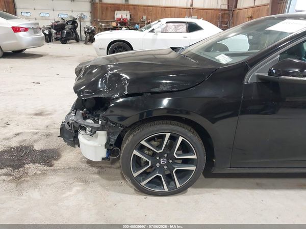 2018 VOLVO S60 T5 DYNAMIC