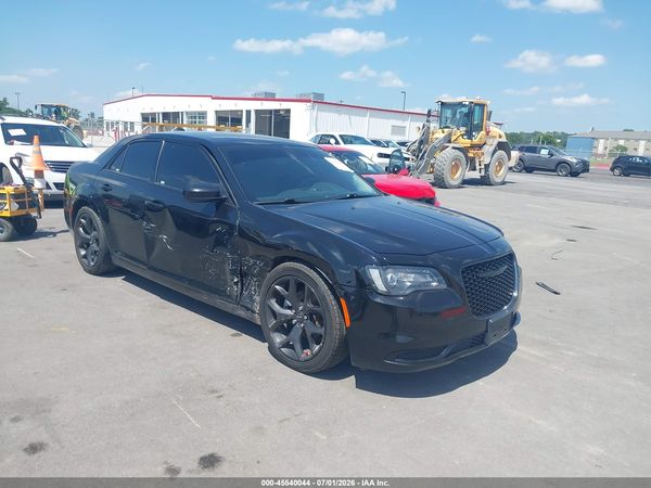 2022 CHRYSLER 300 TOURING — I1