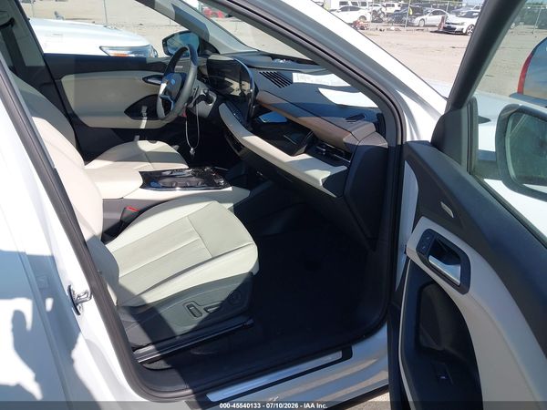 2025 AUDI Q6 E-TRON PREMIUM PLUS