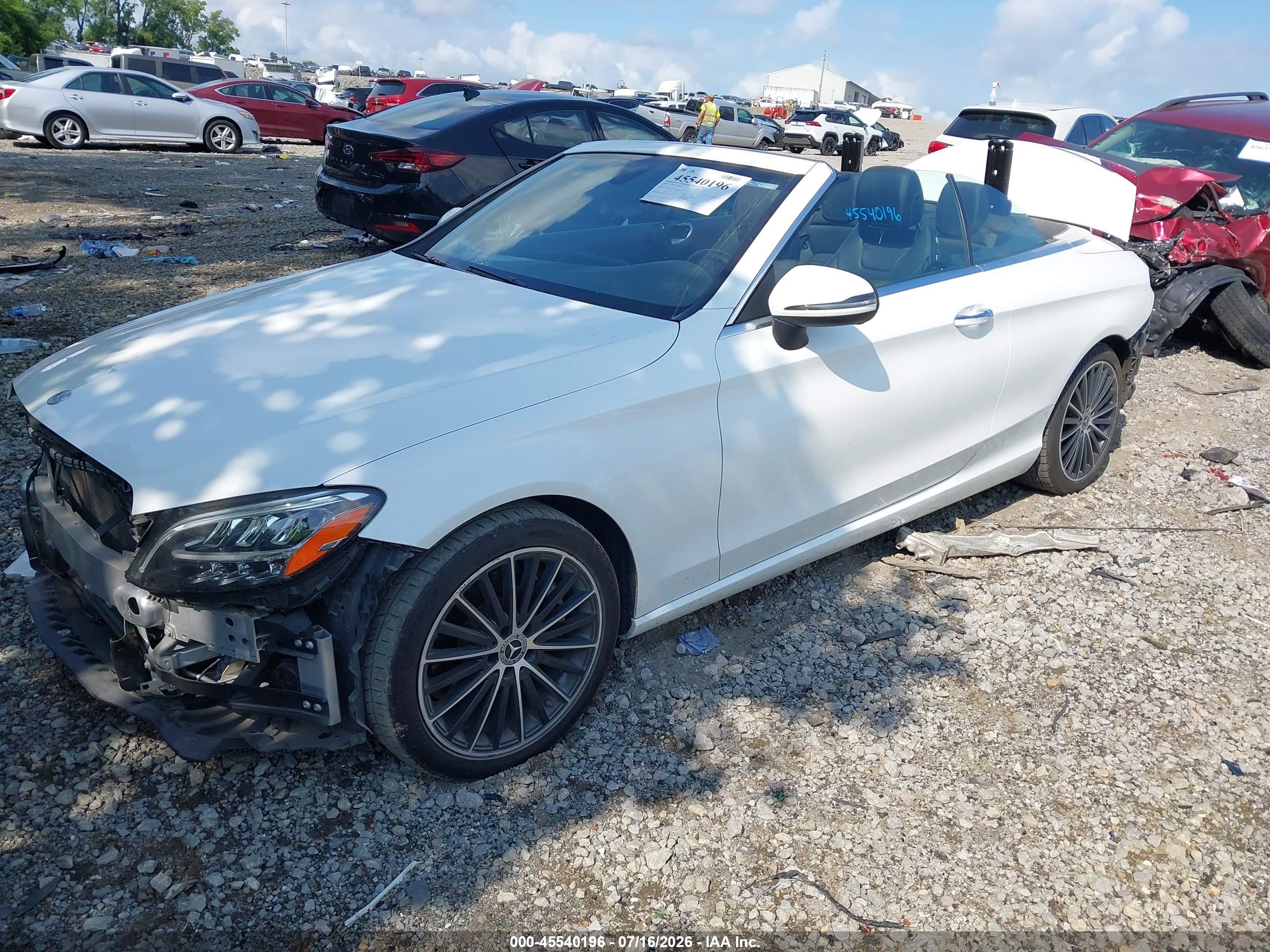 2022 MERCEDES-BENZ C300