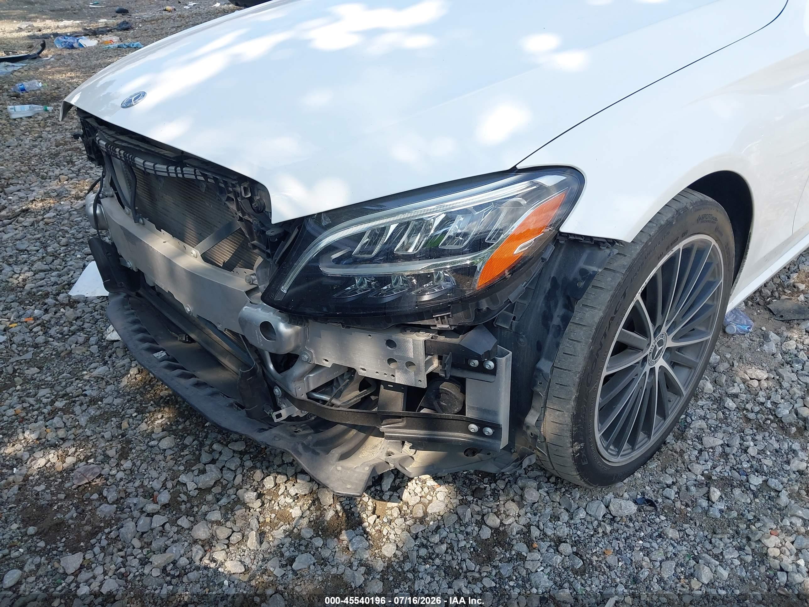 2022 MERCEDES-BENZ C300