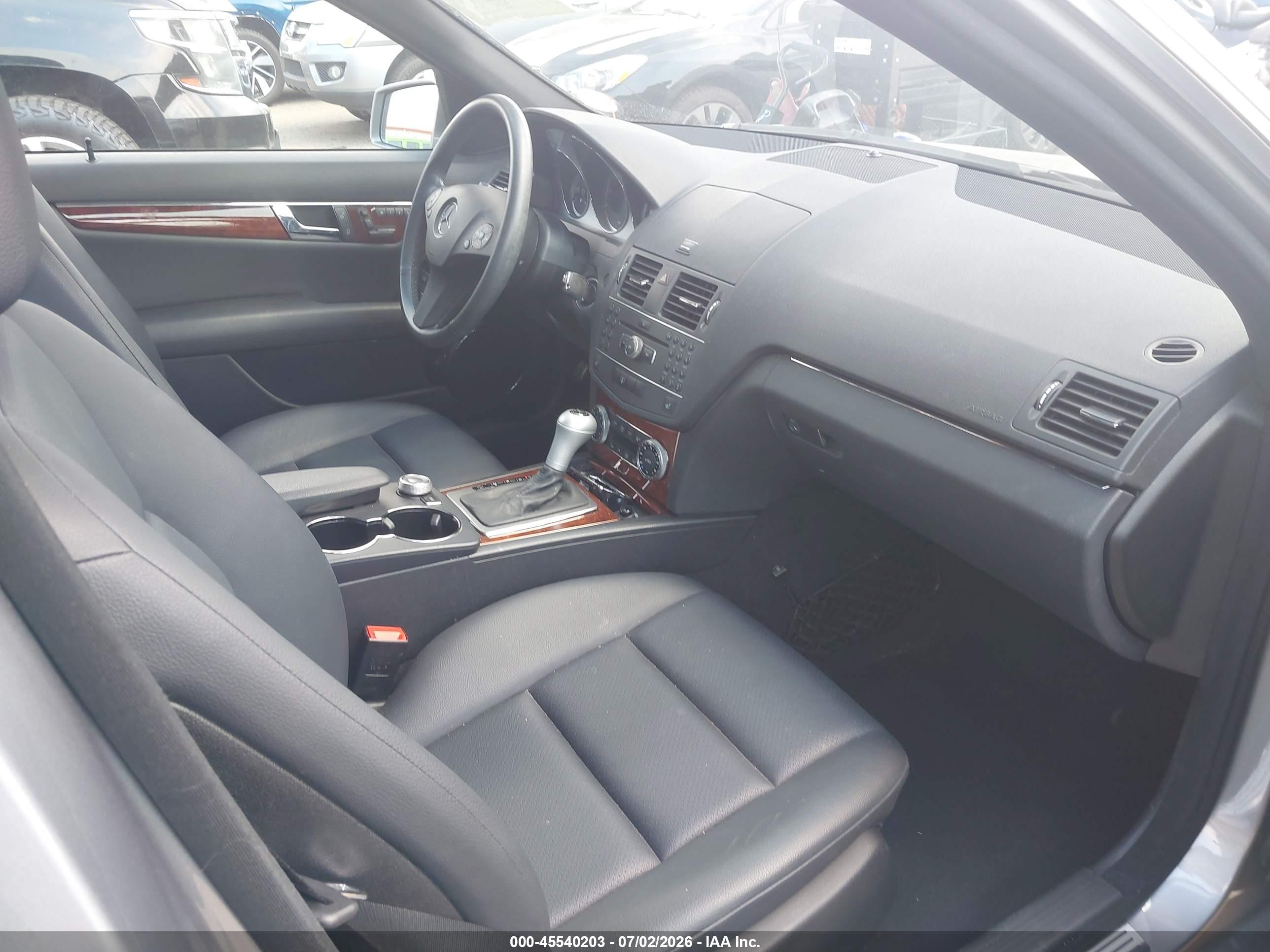 2011 MERCEDES-BENZ C 300 C300 4-MATIC