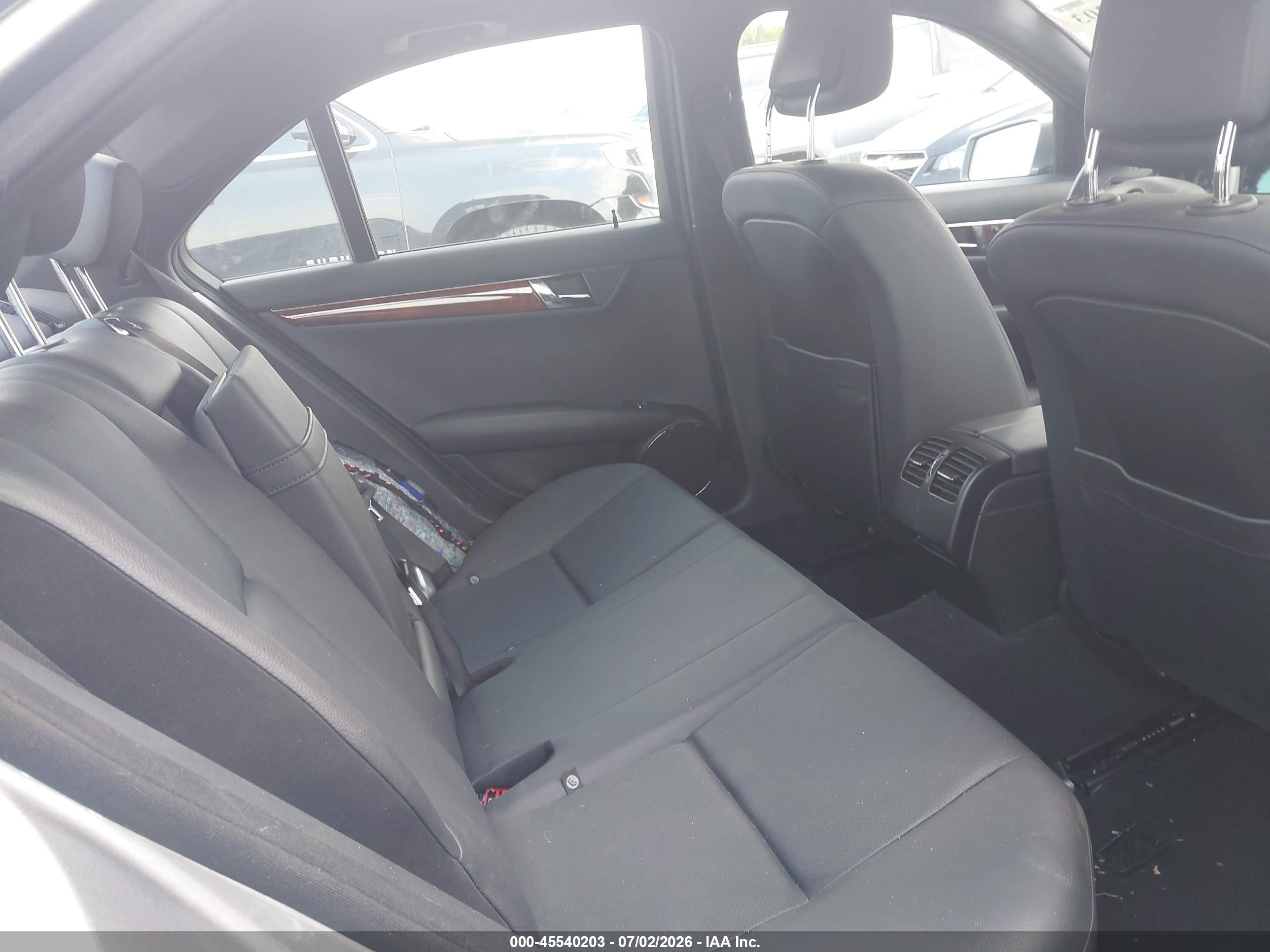 2011 MERCEDES-BENZ C 300 C300 4-MATIC