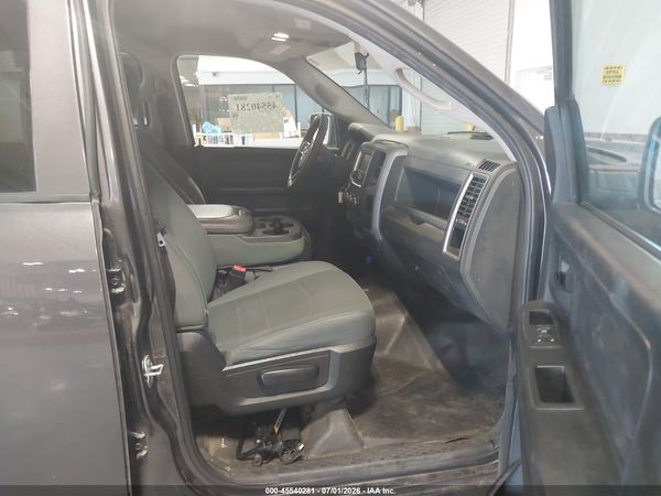 2018 RAM 1500 TRADESMAN  4X2 5'7 BOX