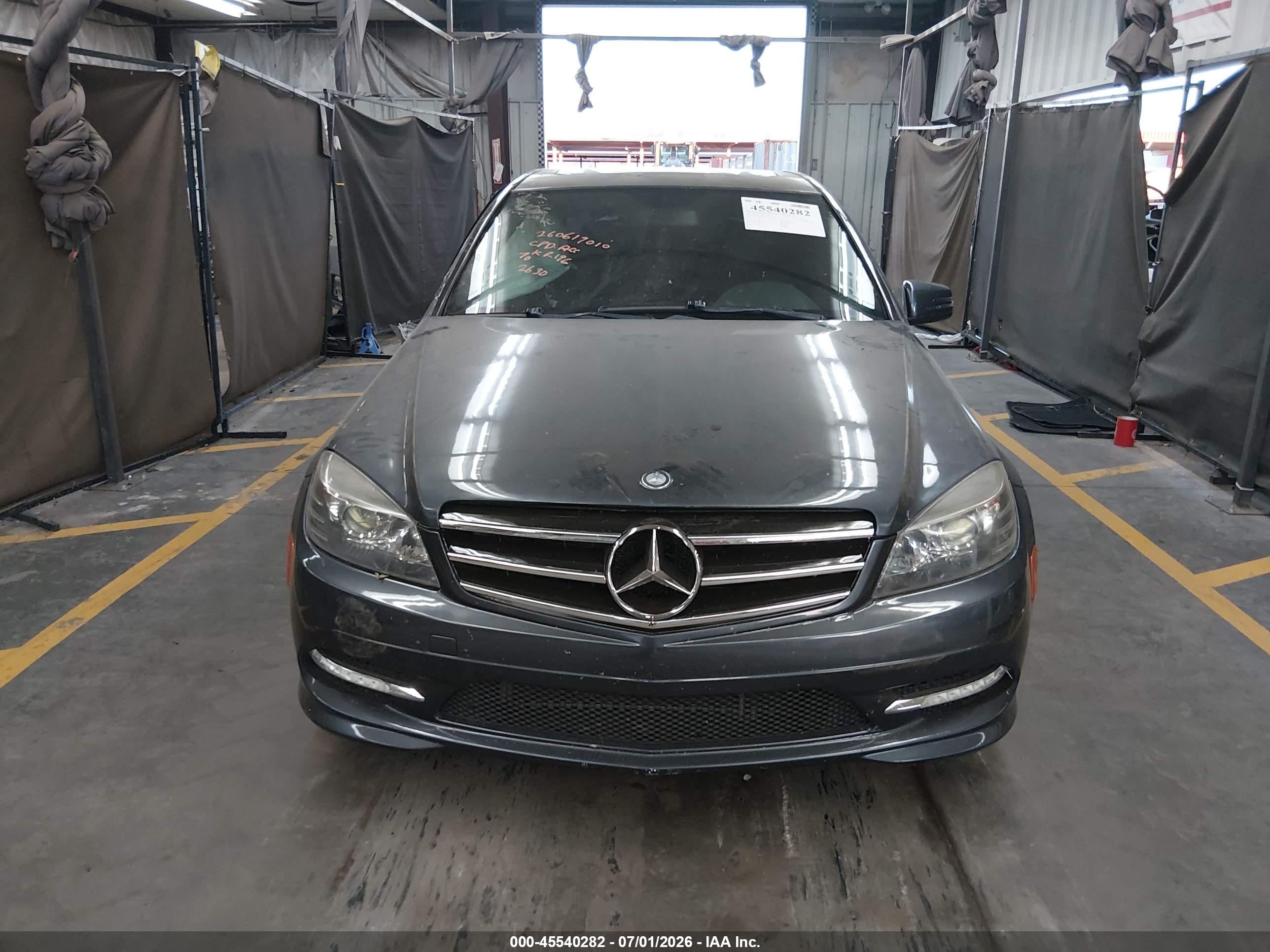 2011 MERCEDES-BENZ C 300 C300