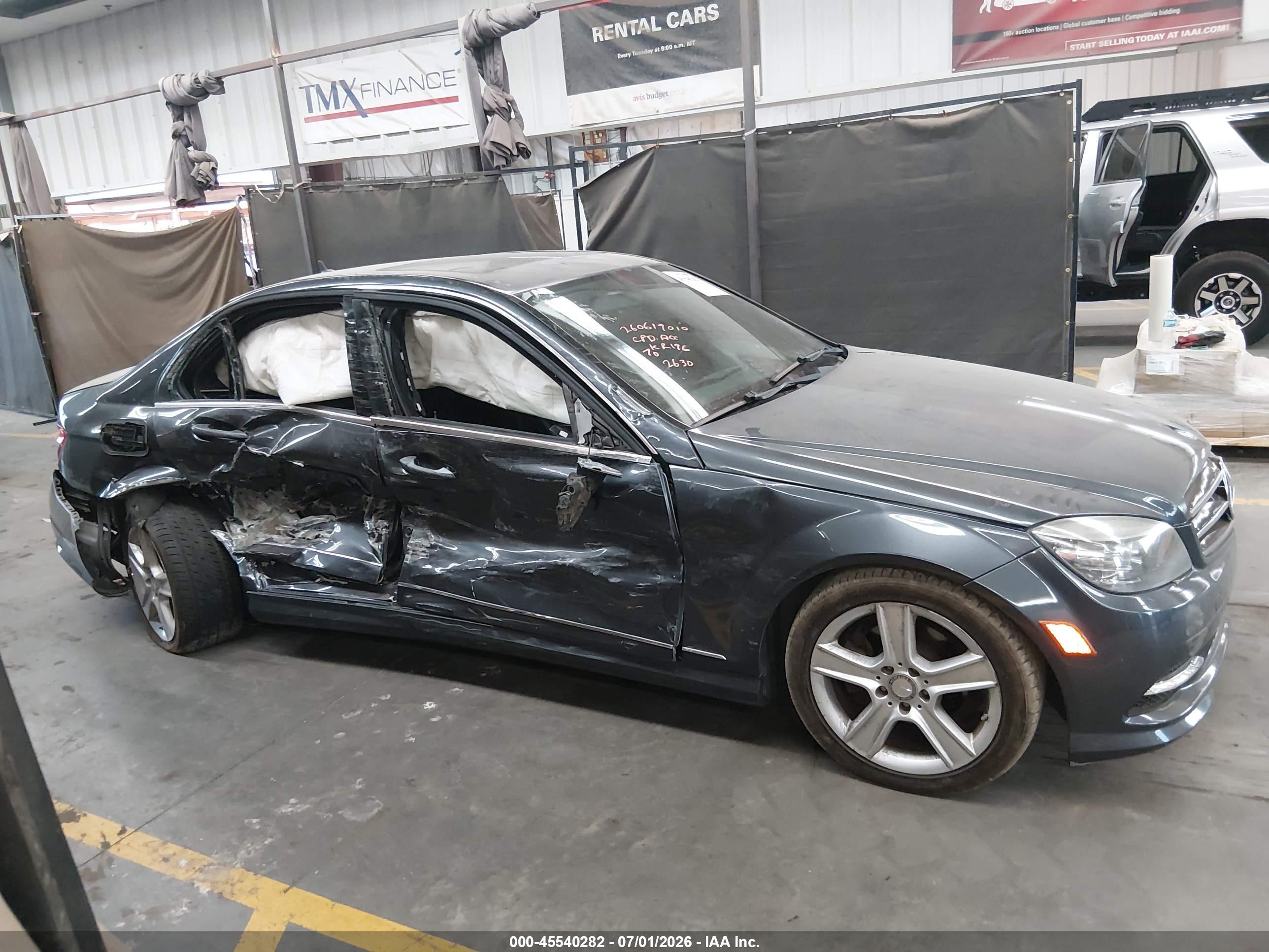 2011 MERCEDES-BENZ C 300 C300