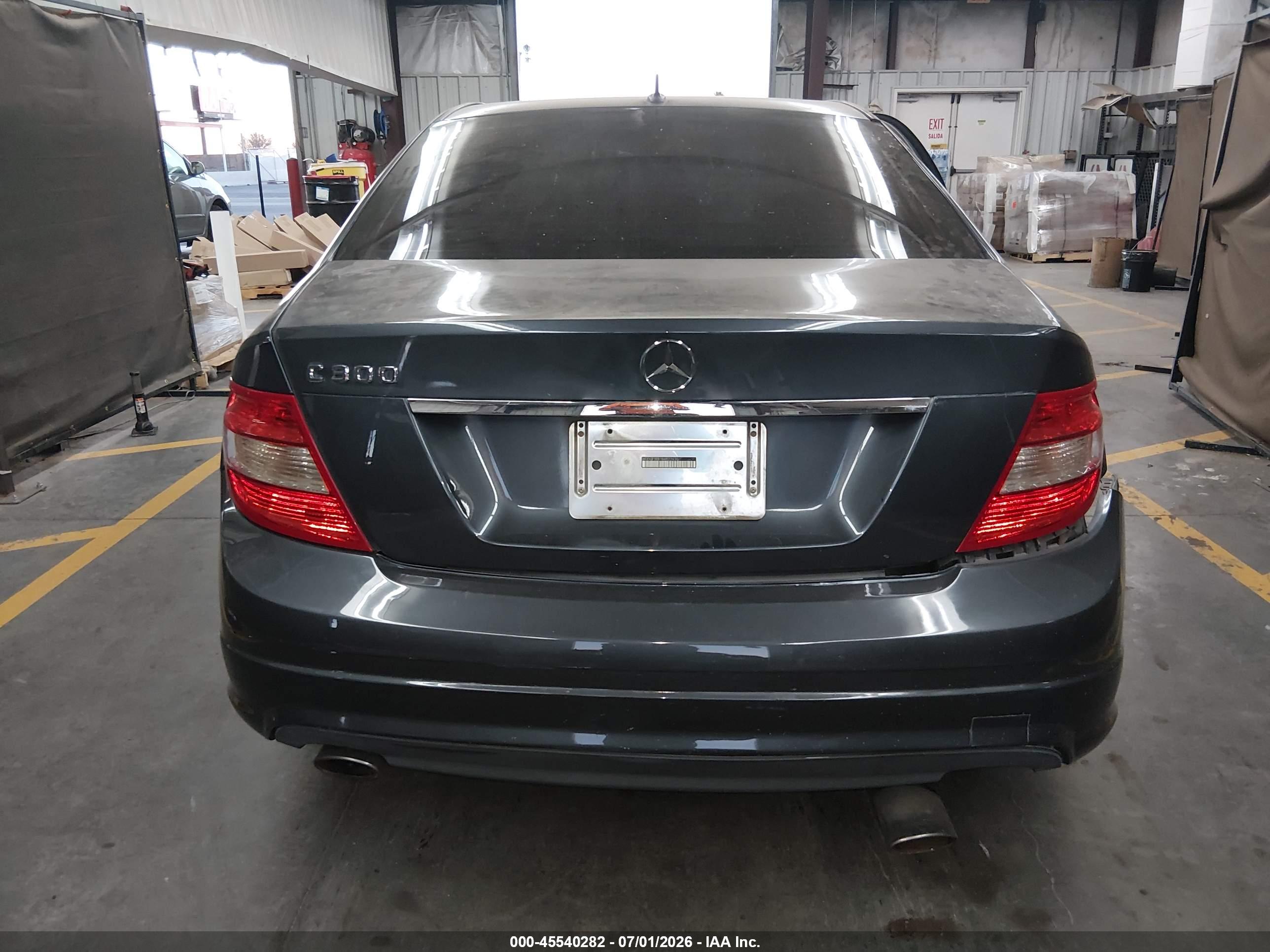 2011 MERCEDES-BENZ C 300 C300