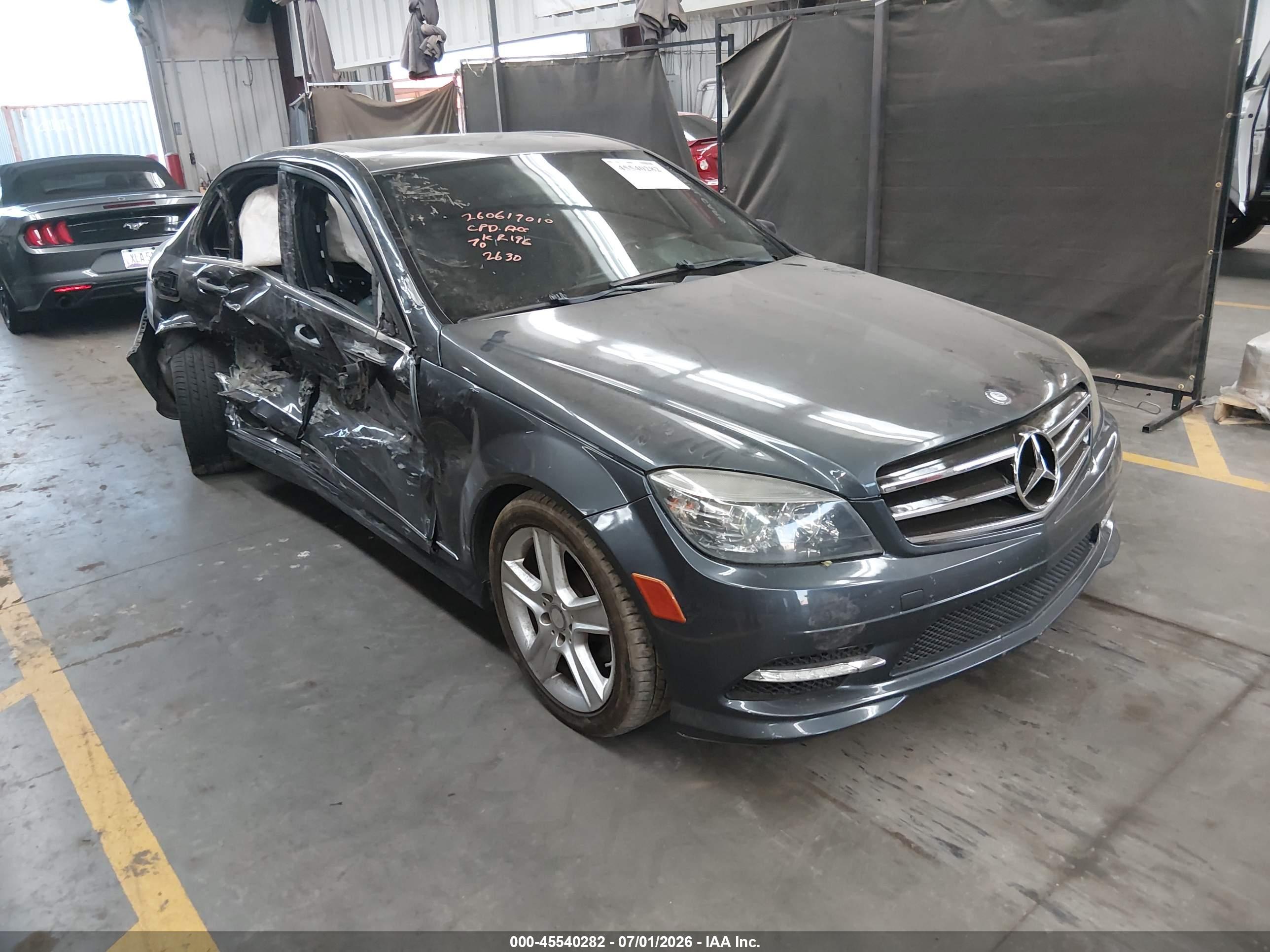 2011 MERCEDES-BENZ C 300 C300
