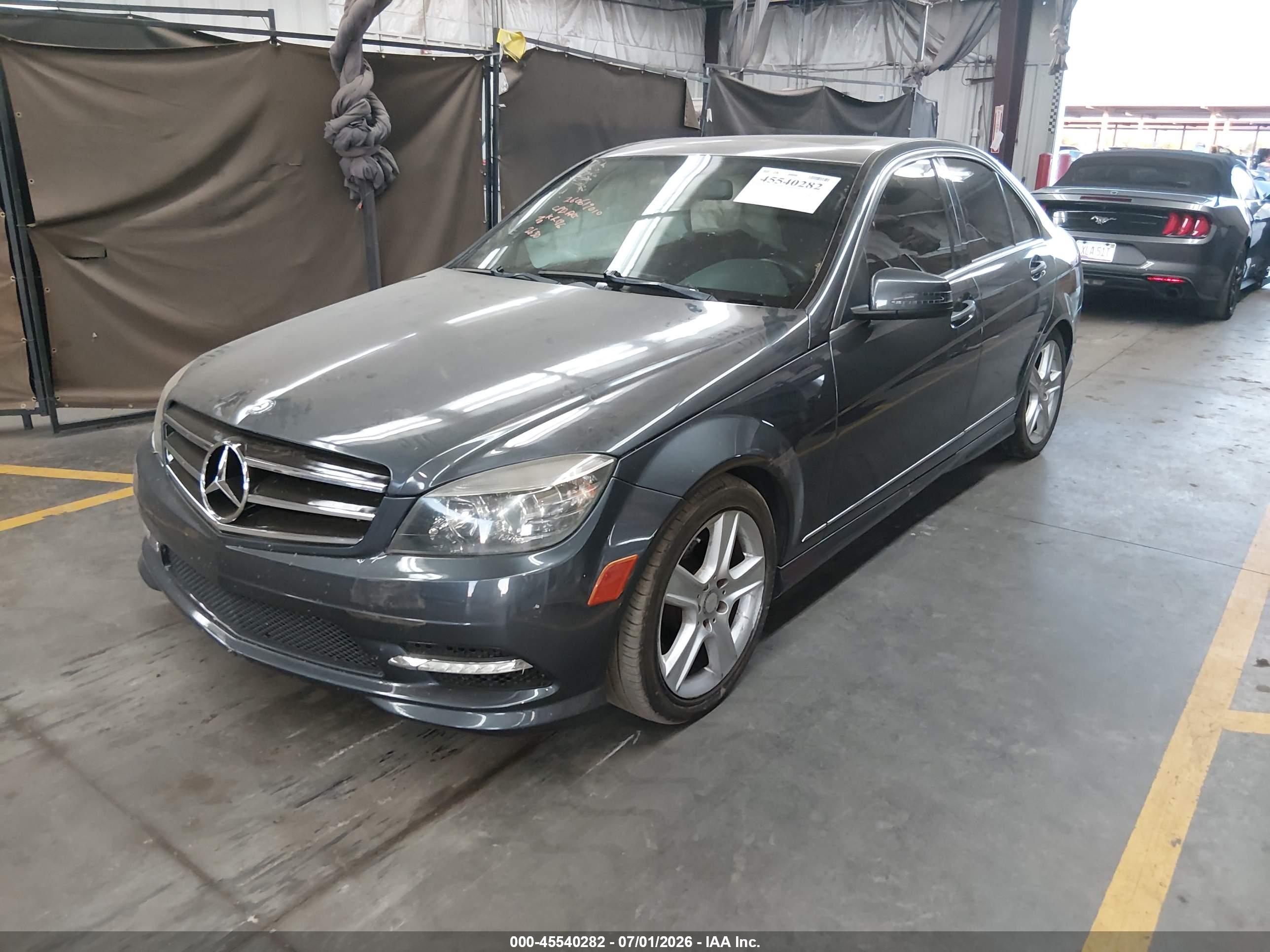 2011 MERCEDES-BENZ C 300 C300