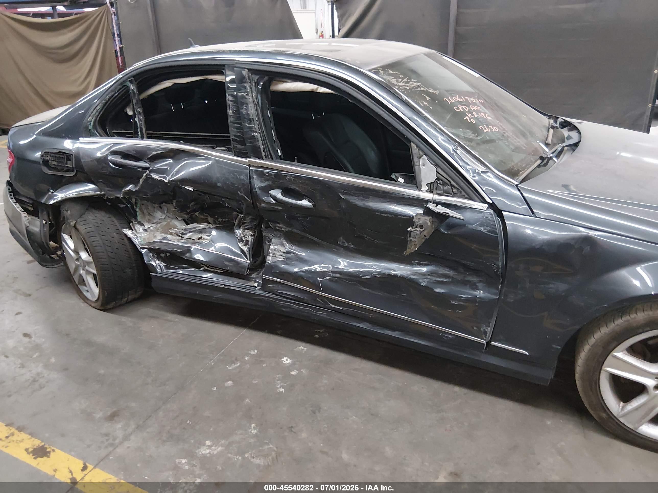 2011 MERCEDES-BENZ C 300 C300
