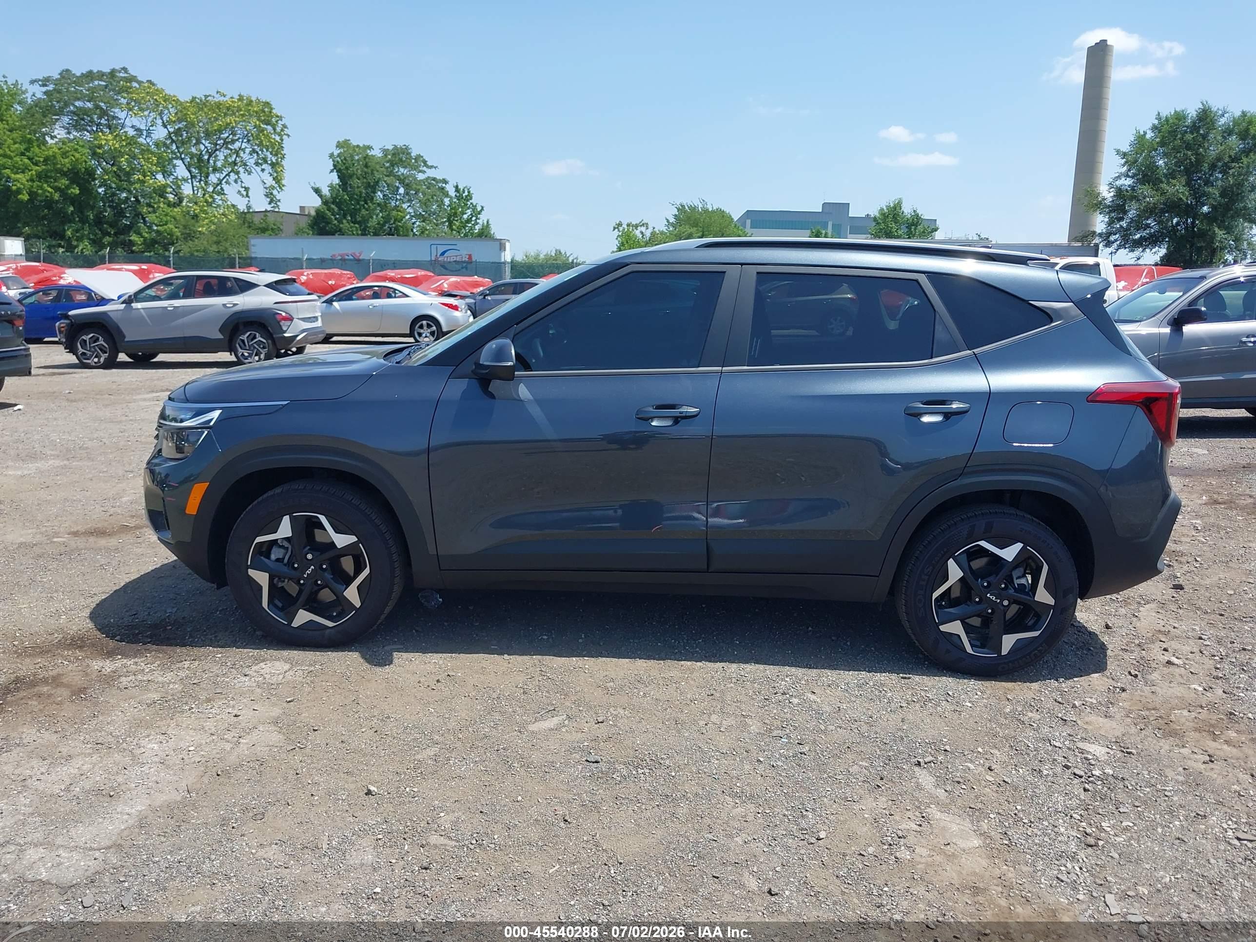 2025 KIA SELTOS S