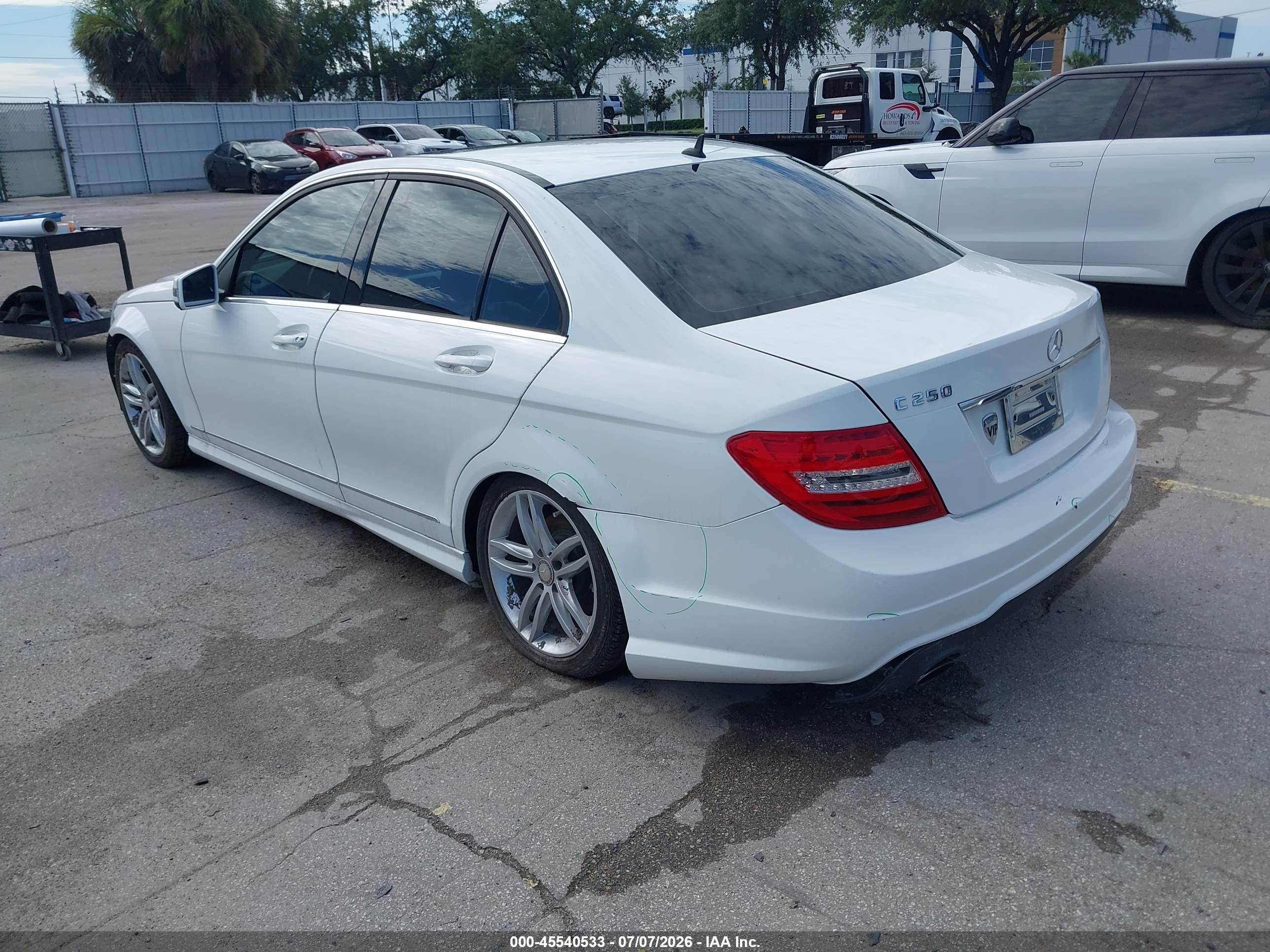 2014 MERCEDES-BENZ C 250 SPORT