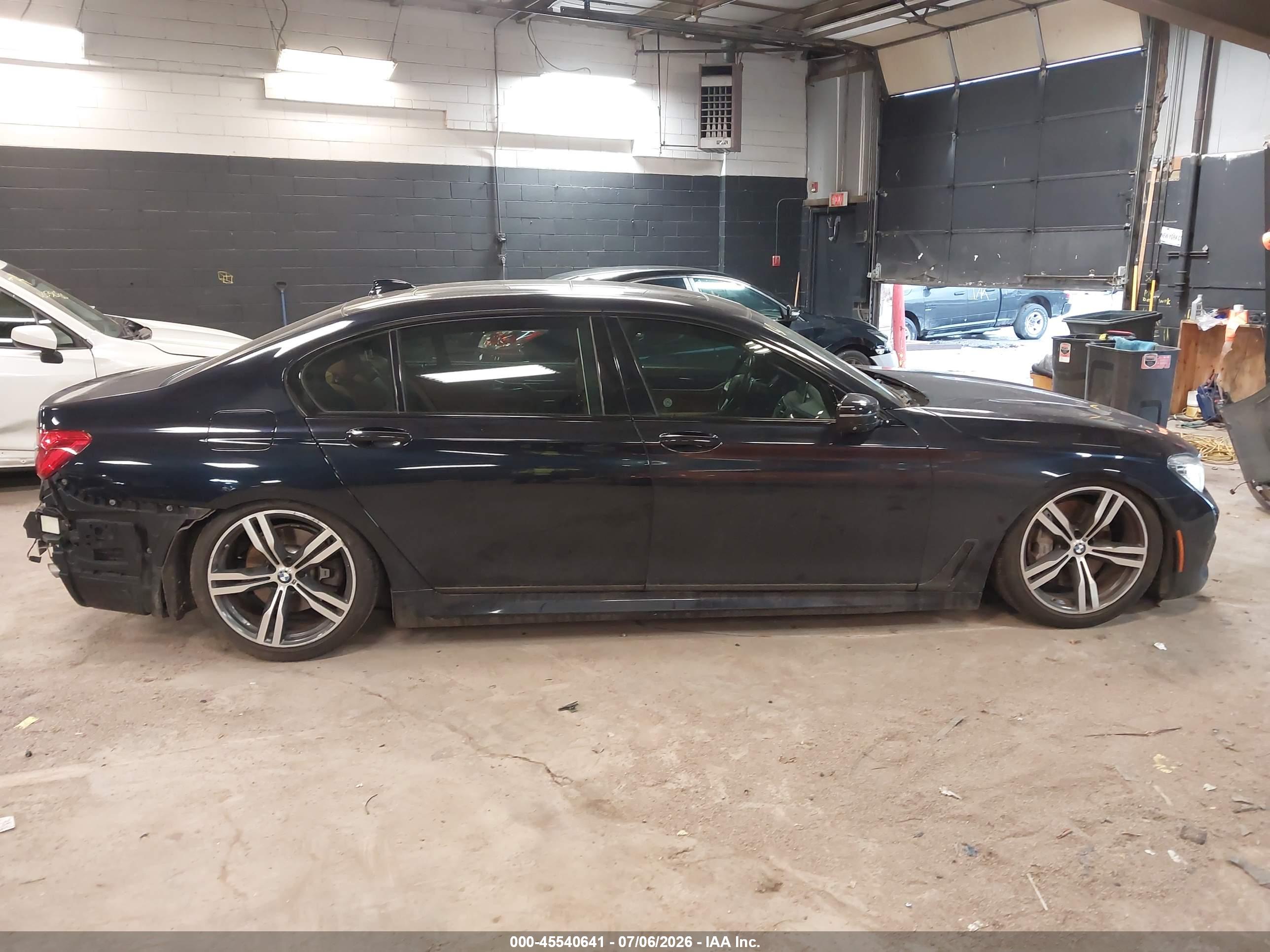 2019 BMW 750I