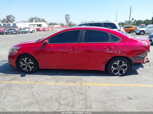 2021 KIA FORTE LXS