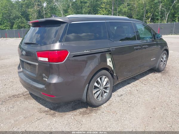 2018 KIA SEDONA SX