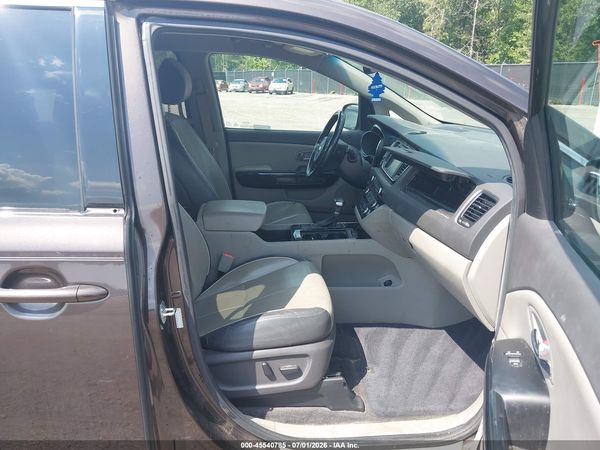 2018 KIA SEDONA SX
