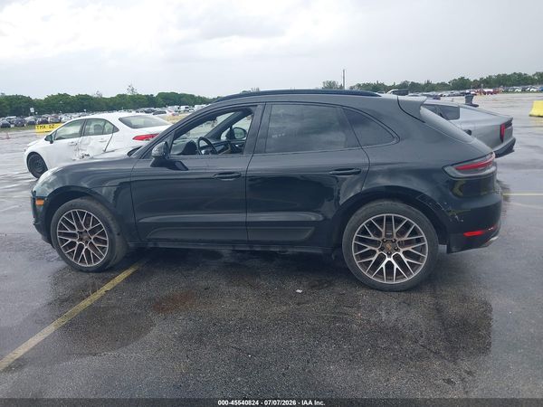 2020 PORSCHE MACAN