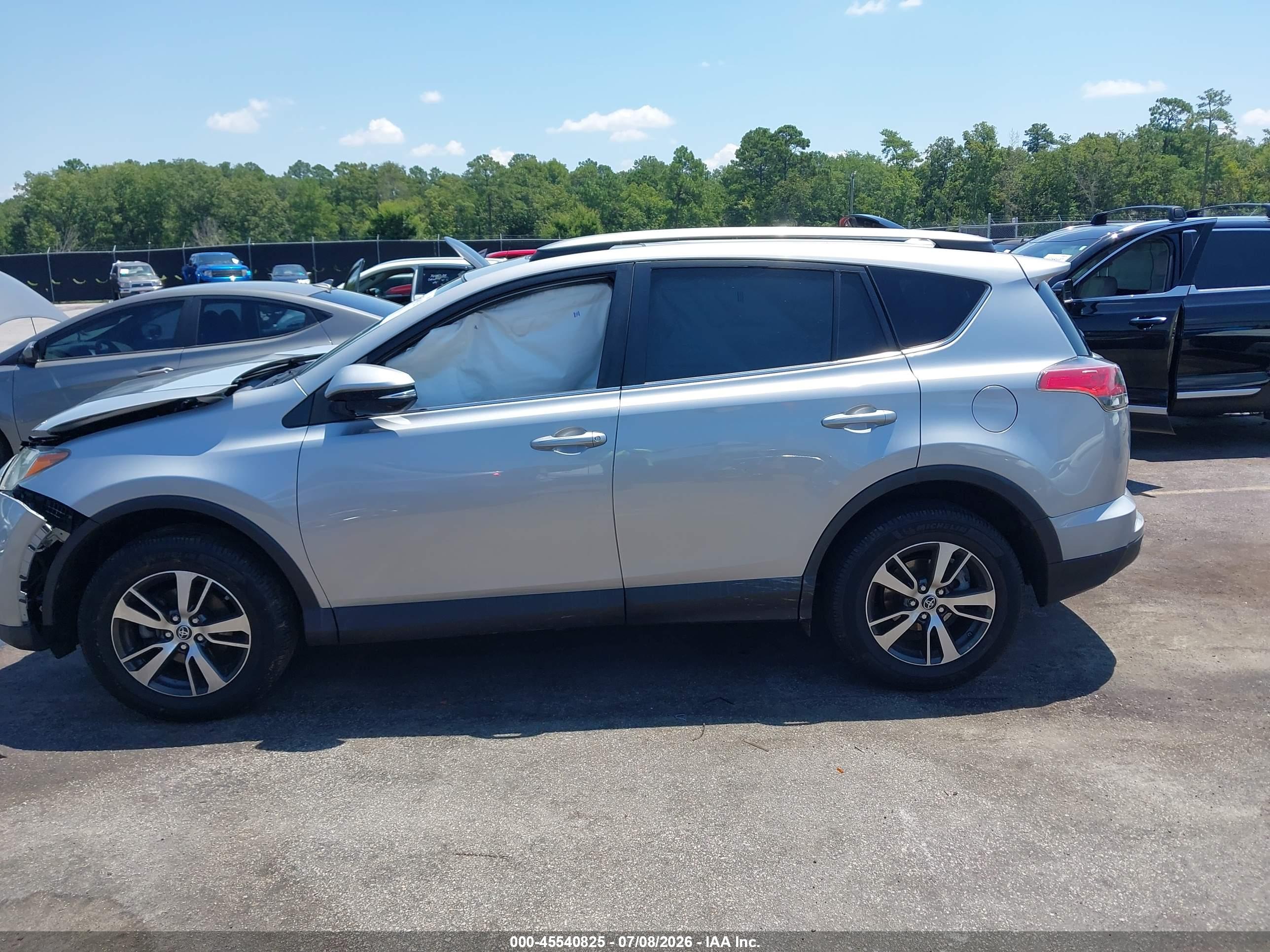2018 TOYOTA RAV4 XLE