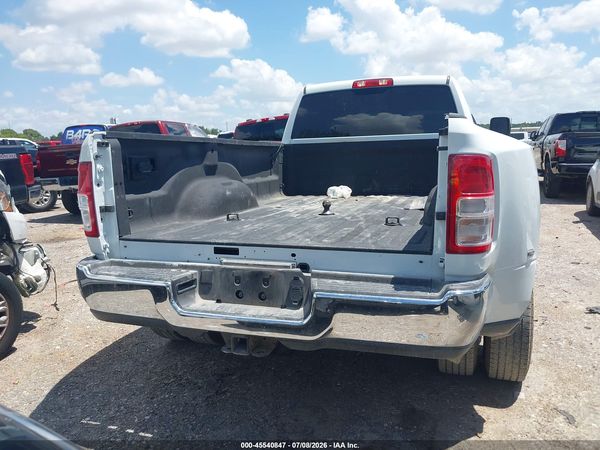 2024 RAM 3500 BIG HORN  4X4 8' BOX