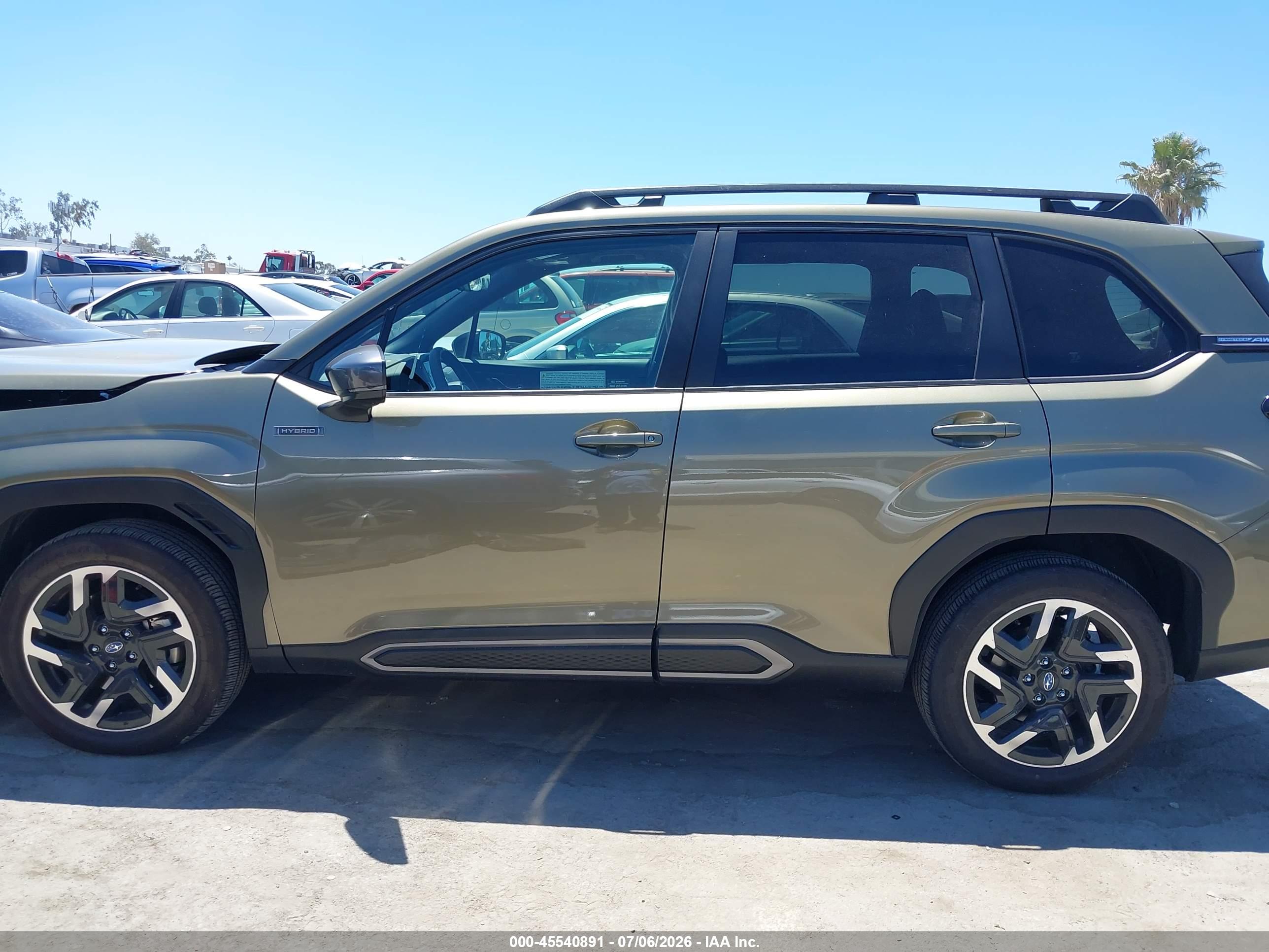 2025 SUBARU FORESTER LIMITED HYBRID