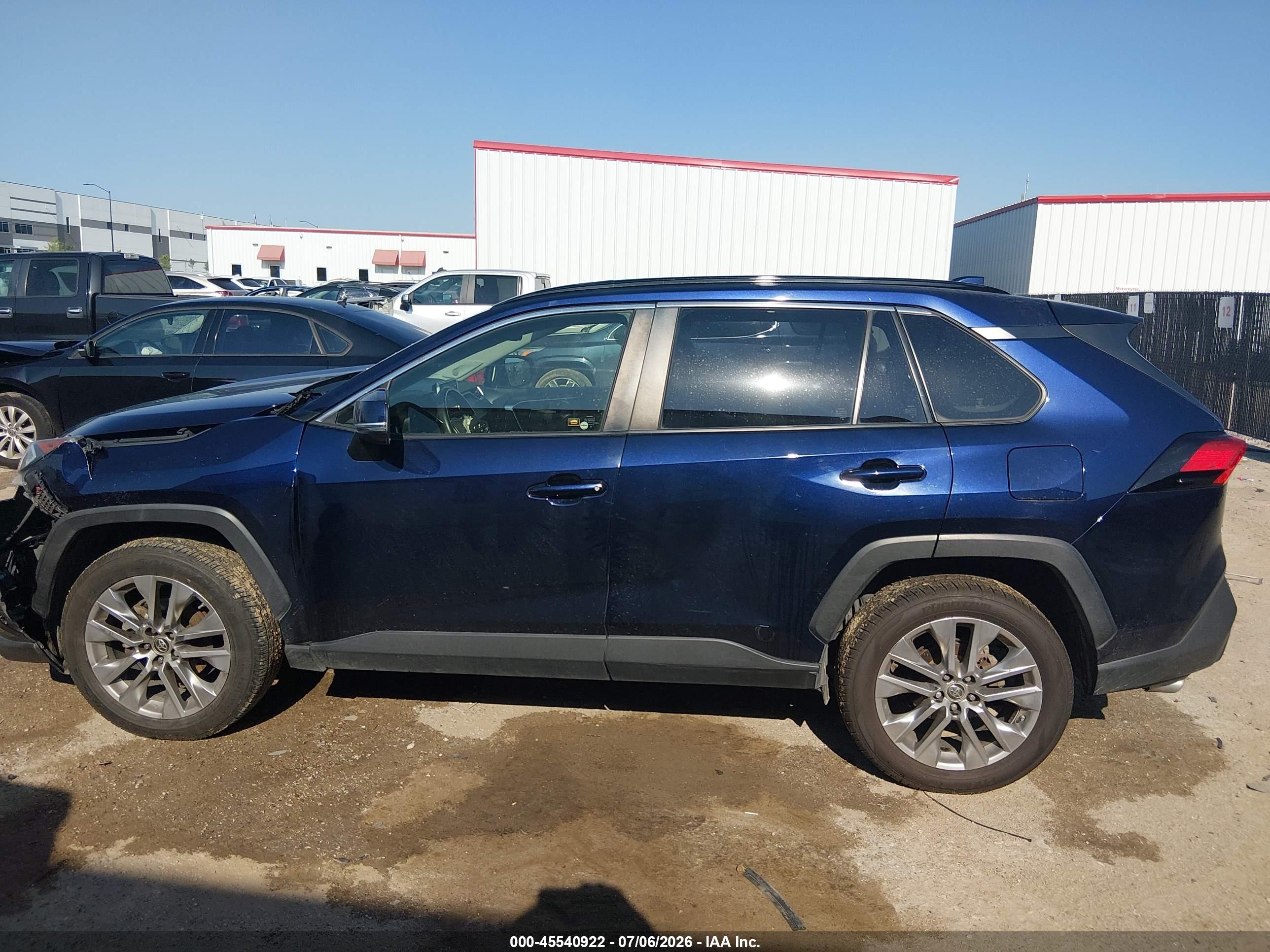 2019 TOYOTA RAV4 XLE PREMIUM