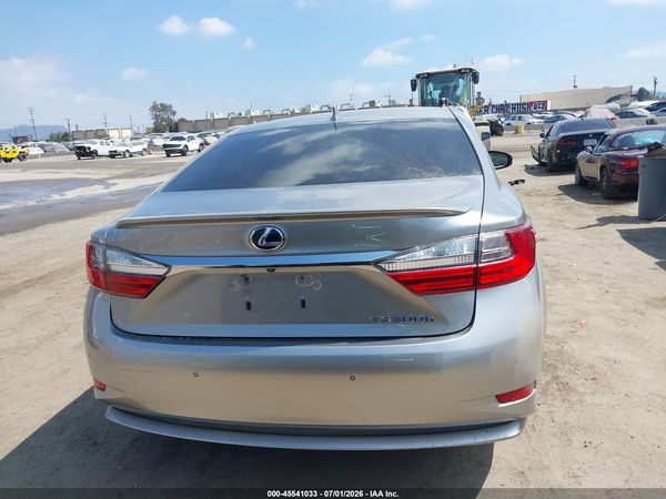 2016 LEXUS ES 300H