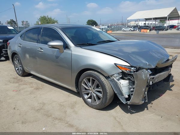 2016 LEXUS ES 300H