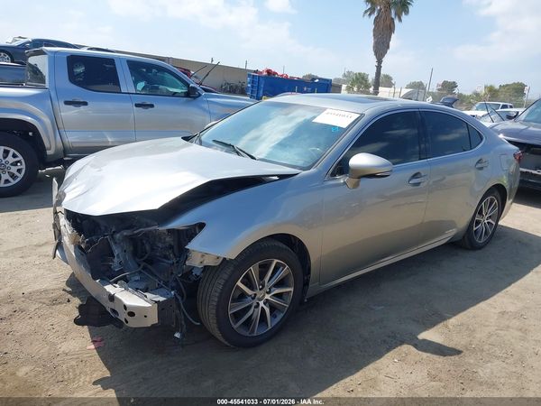 2016 LEXUS ES 300H
