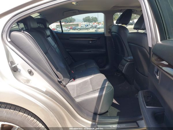 2016 LEXUS ES 300H