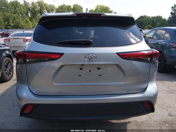 2021 TOYOTA HIGHLANDER XLE
