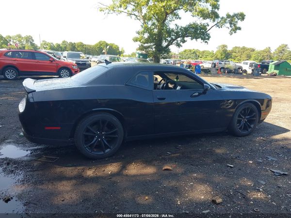 2016 DODGE CHALLENGER SXT
