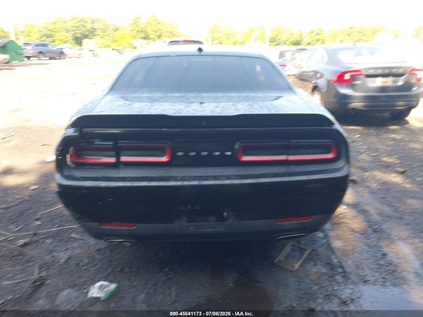 2016 DODGE CHALLENGER SXT