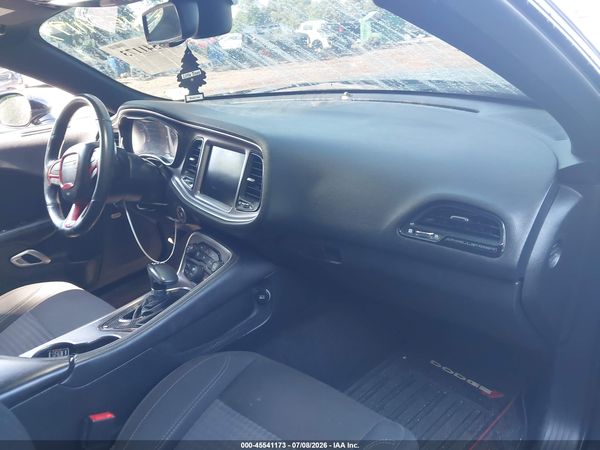 2016 DODGE CHALLENGER SXT
