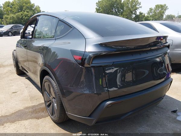 2026 TESLA MODEL Y