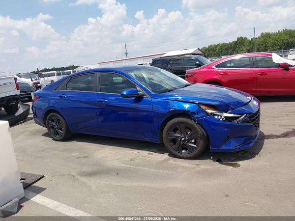 2022 HYUNDAI ELANTRA SEL