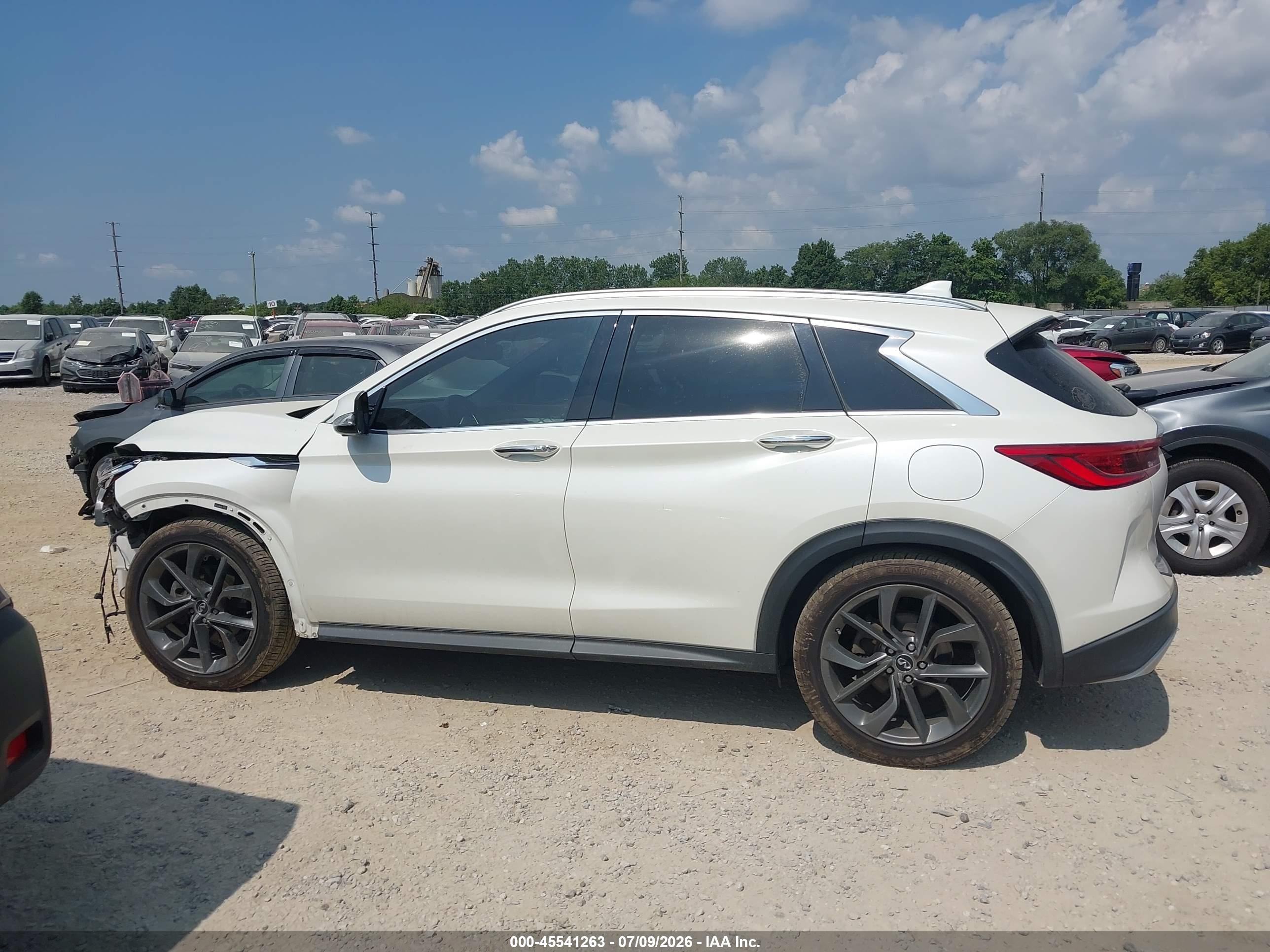 2019 INFINITI QX50 ESSENTIAL