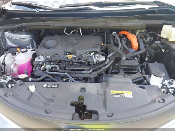 2026 TOYOTA SIENNA XLE — I10