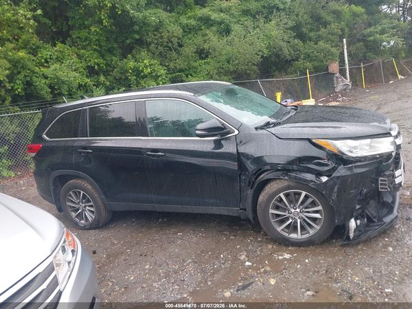 2019 TOYOTA HIGHLANDER XLE