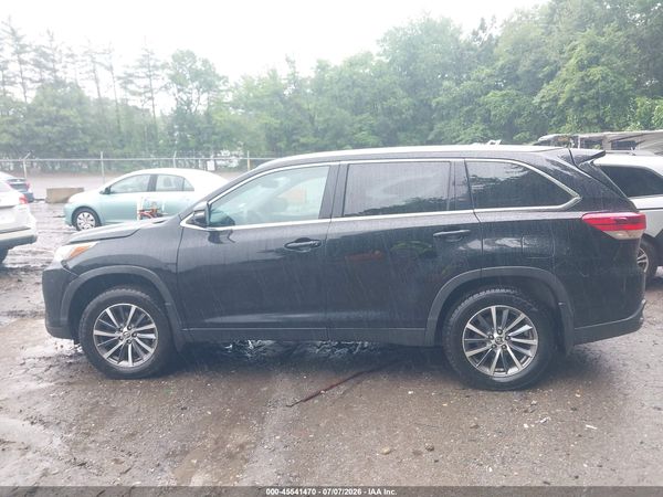 2019 TOYOTA HIGHLANDER XLE