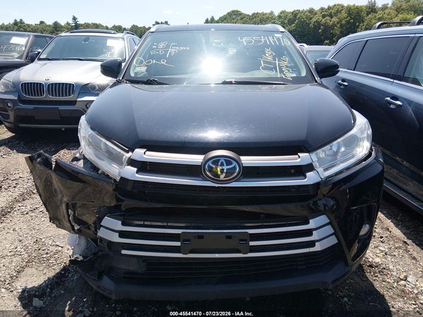 2019 TOYOTA HIGHLANDER XLE