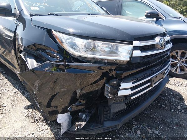 2019 TOYOTA HIGHLANDER XLE