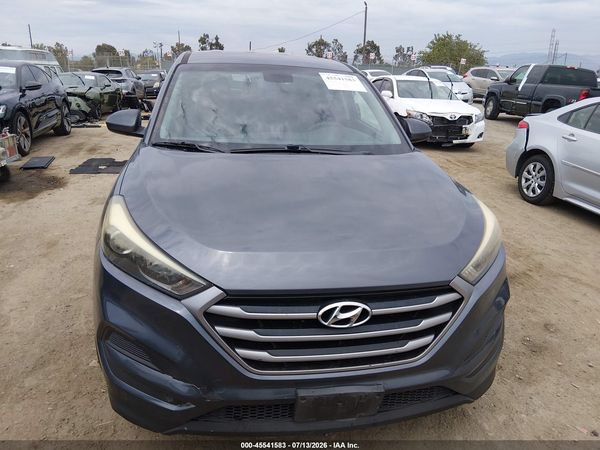 2017 HYUNDAI TUCSON SE