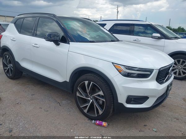 2021 VOLVO XC40 T5 R-DESIGN