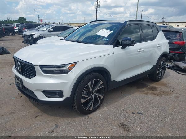 2021 VOLVO XC40 T5 R-DESIGN