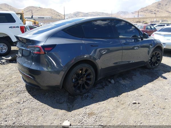 2023 TESLA MODEL Y — I4