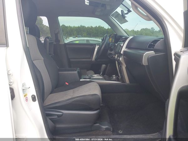 2019 TOYOTA 4RUNNER SR5